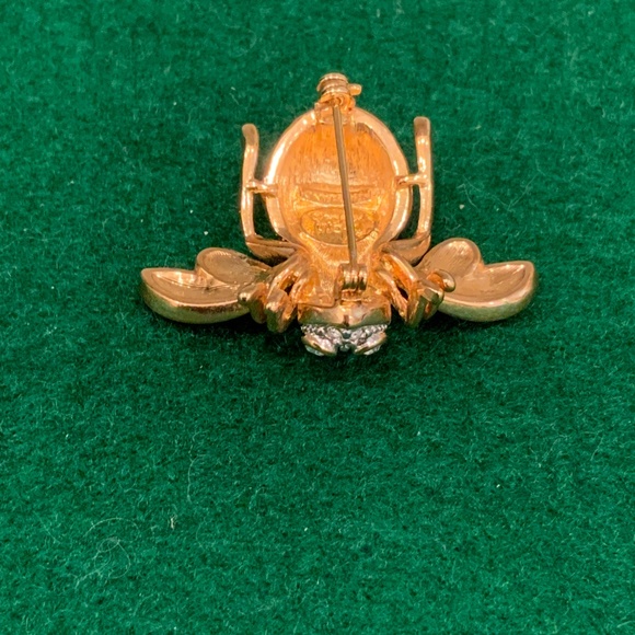 Vintage Joan Rivers Classic Crystal And Gold Tone Brooch / Pin - Picture 9 of 14